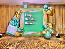 將圖片載入圖庫檢視器 佈置服務